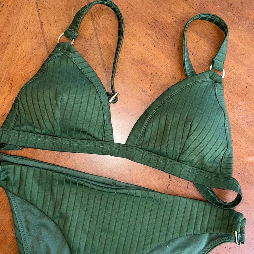 Hollister bikini with removable padding